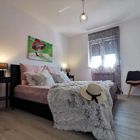 Apartment Ana